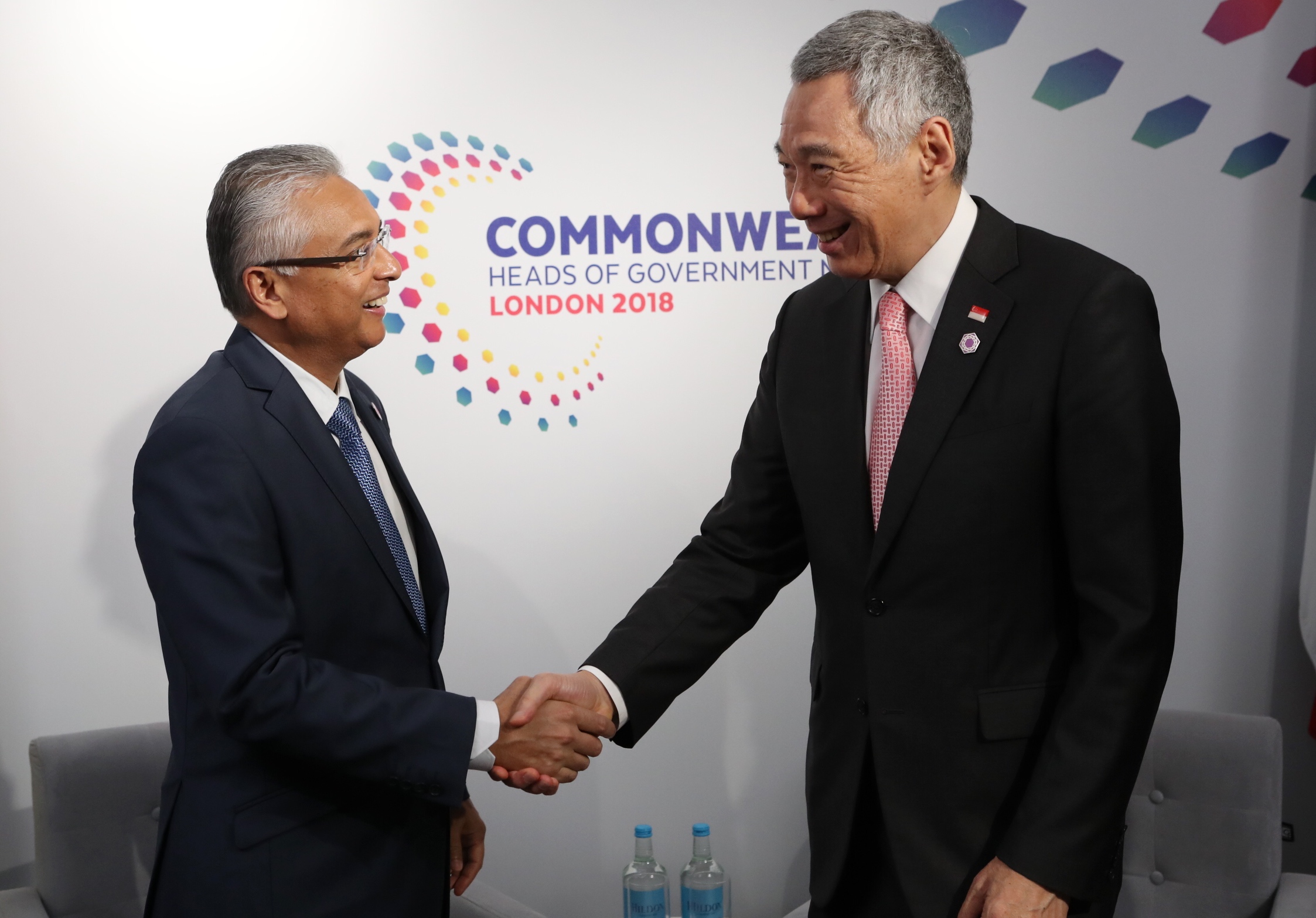 PM Lee Hsien Loong with Mauritius PM Pravind Jugnauth