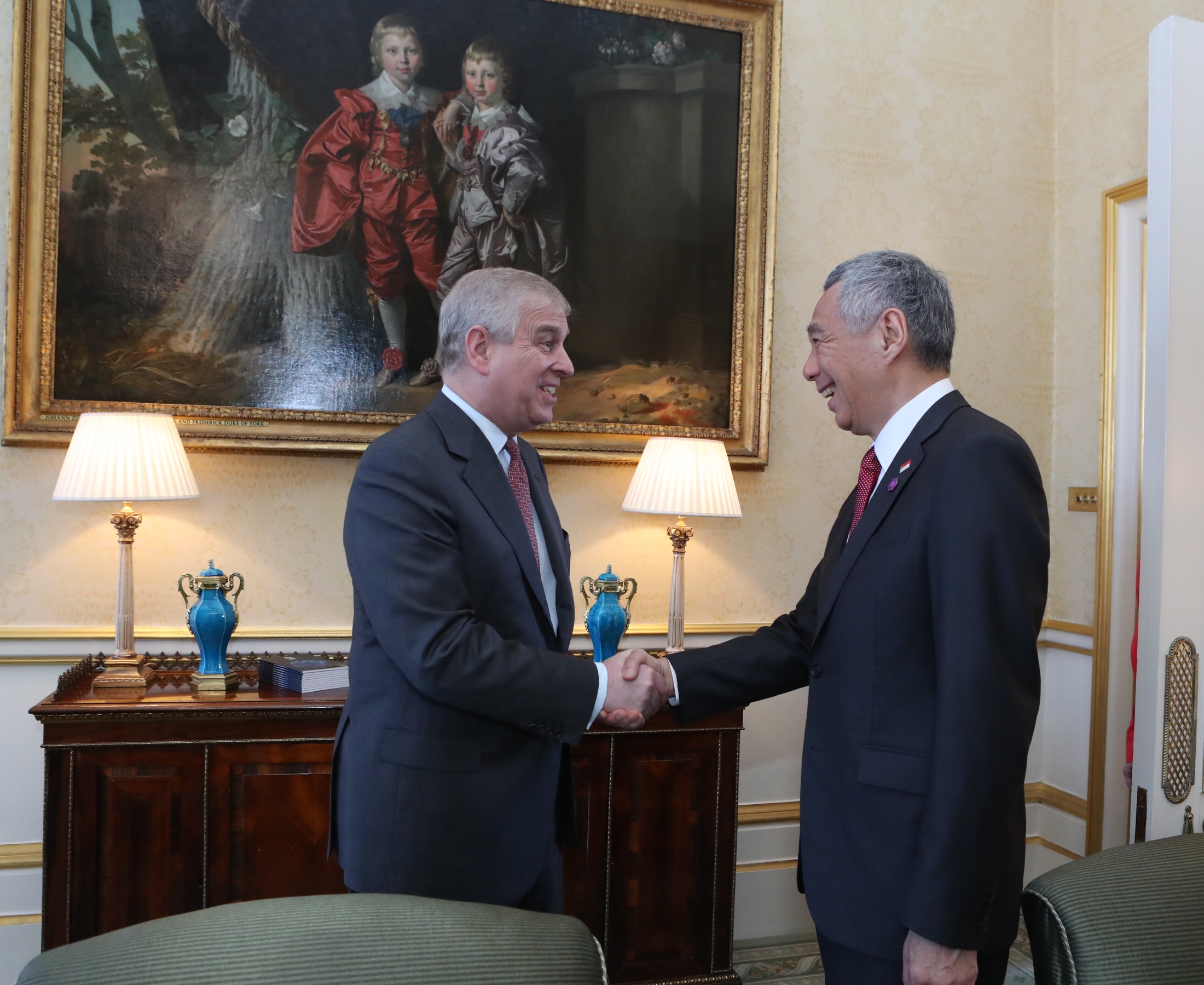 PM Lee Hsien Loong with Prince Andrew, the Duke of York on 18 April 2018 (MCI Photo by Betty Chua)