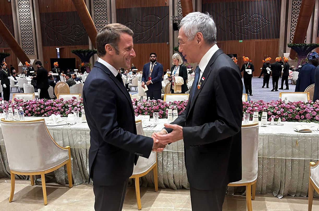 G20India_Dinner_PM Lee with French PM Macron_edited jpg