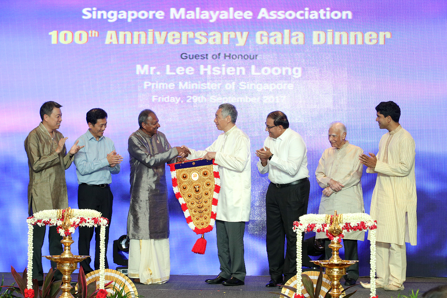 PM Lee Hsien Loong at the Singapore Malayalee Association 100th Anniversary Dinner on 29 Sep 2017 (MCI Photo by Kenji Soon)