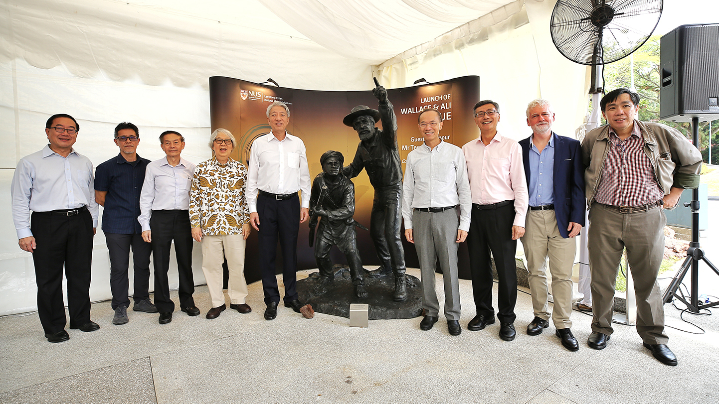 SM Teo Chee Hean at the Launch of the Wallace and Ali Statue