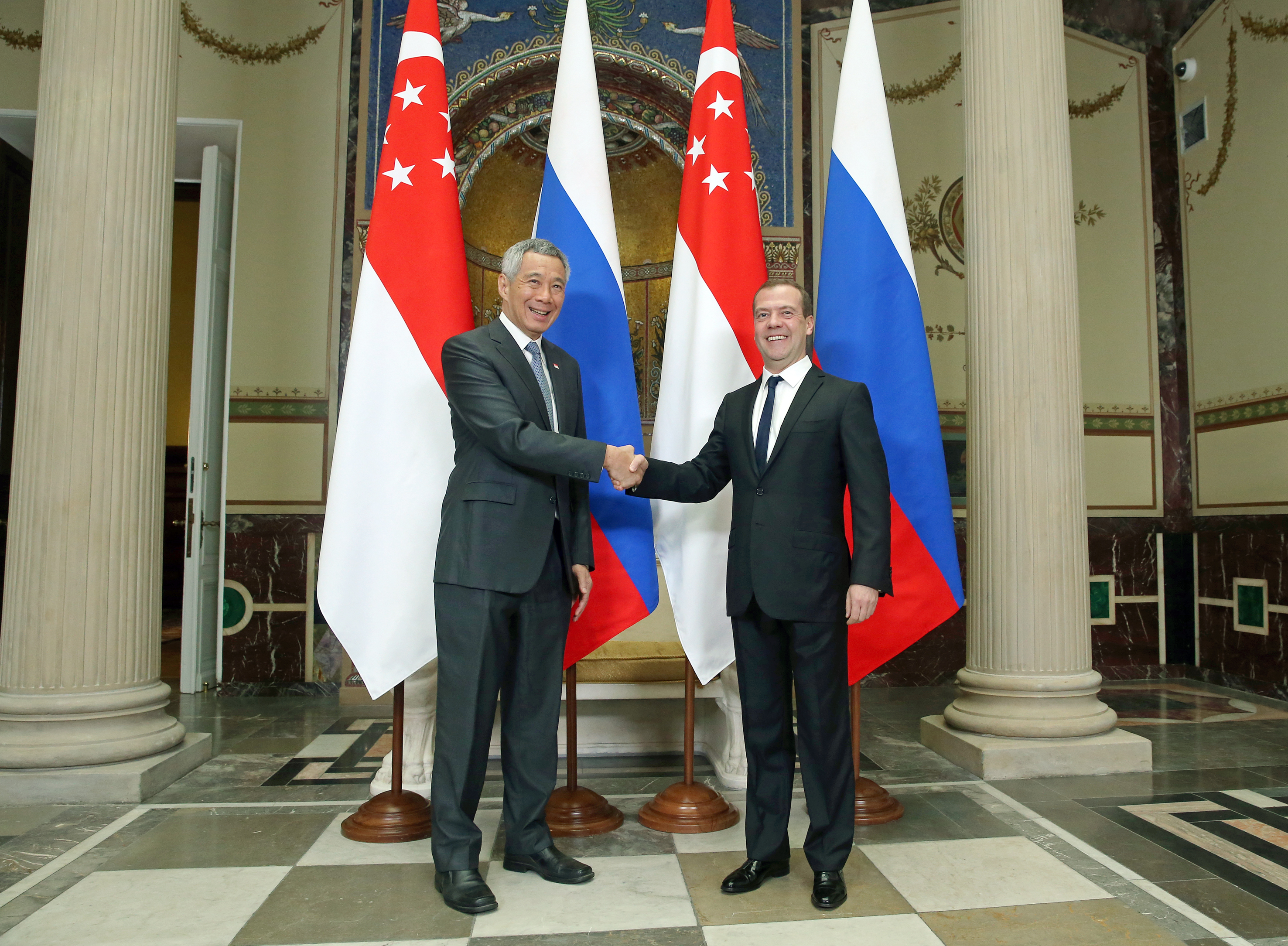 PM Lee Hsien Loong met with PM Dmitry Medvedev in Moscow on 19 May 2016 (ST Photo © Singapore Press Holdings. Reproduced with permission.)