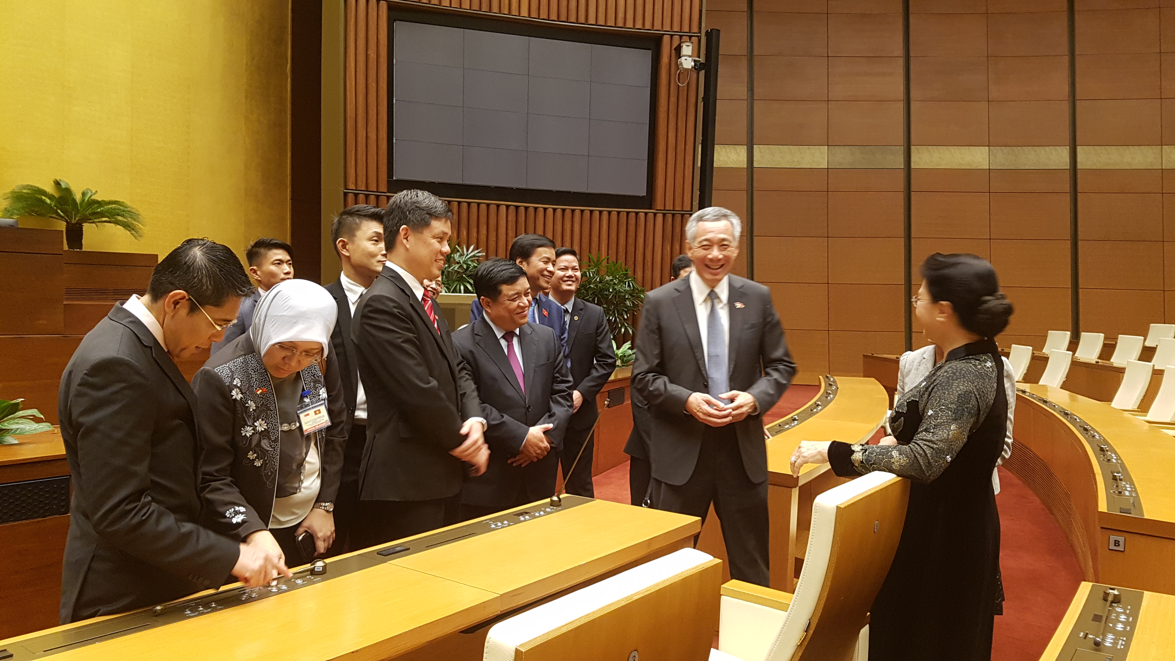 PM Lee Hsien Loong's official visit to Vietnam in Mar 2017 (MCI Photo by Betty Chua)