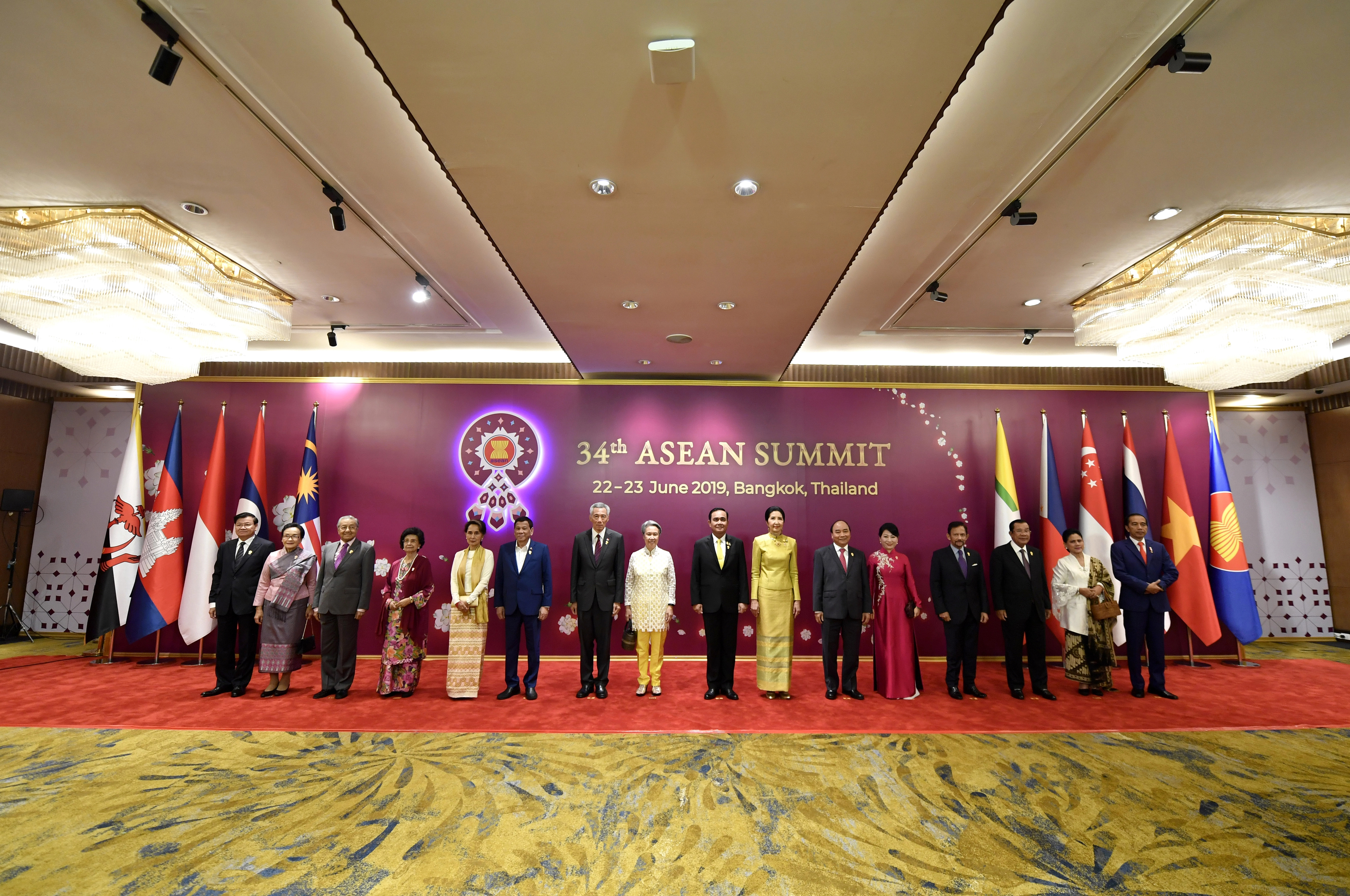 2 - 34th ASEAN Summit Gala jpg